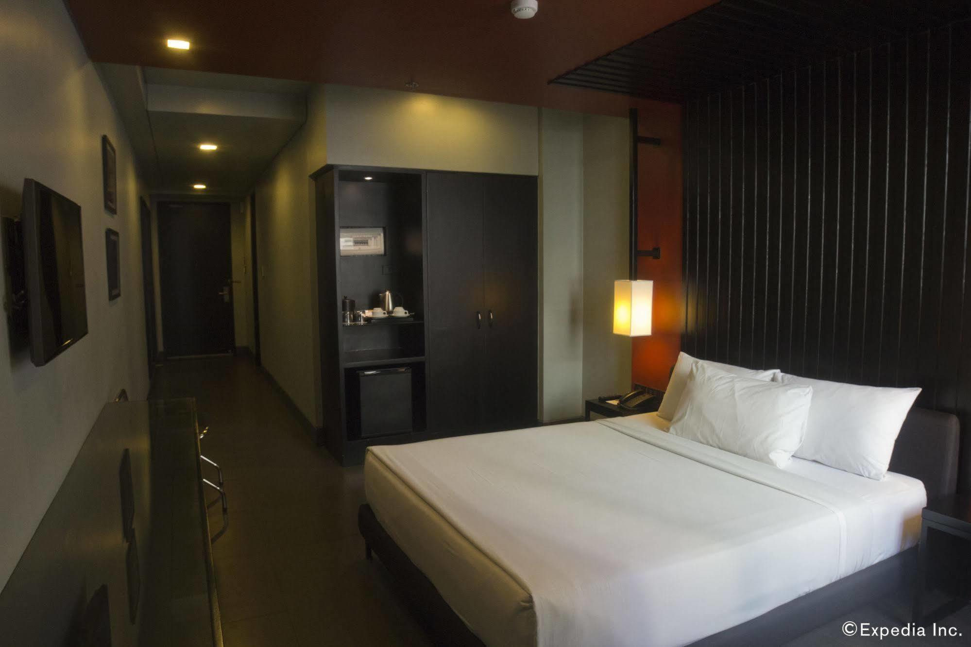 Amelie Hotel Manila Ngoại thất bức ảnh